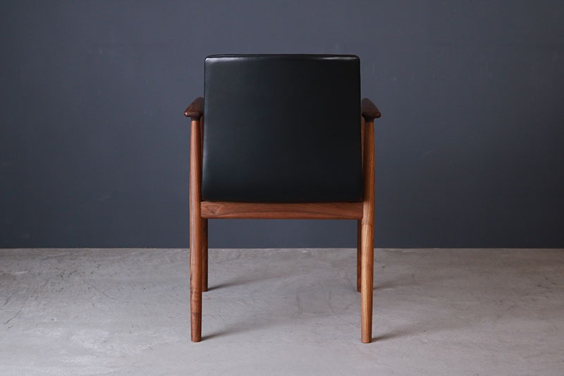 GINA アームチェア | チェア | イズミファニチャーオンライン -家具