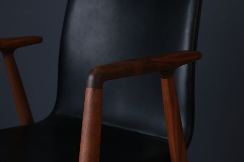 GINA アームチェア | チェア | イズミファニチャーオンライン -家具