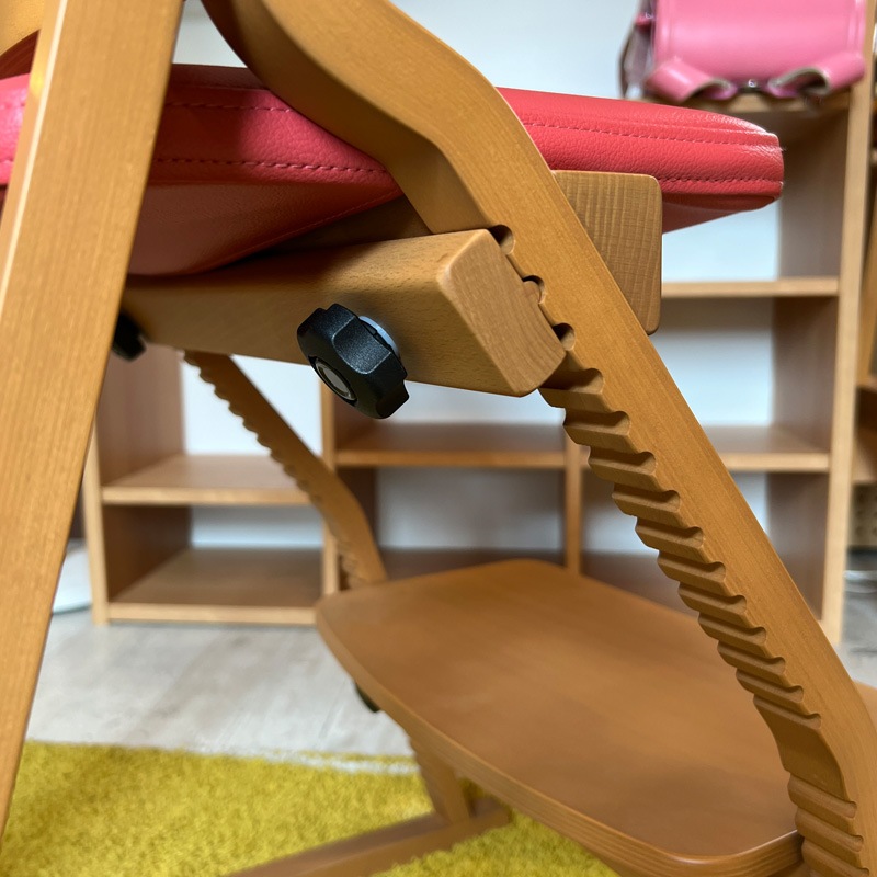 アップライトチェア　展示品　赤 000000000833_2_9sT9UIB.jpg