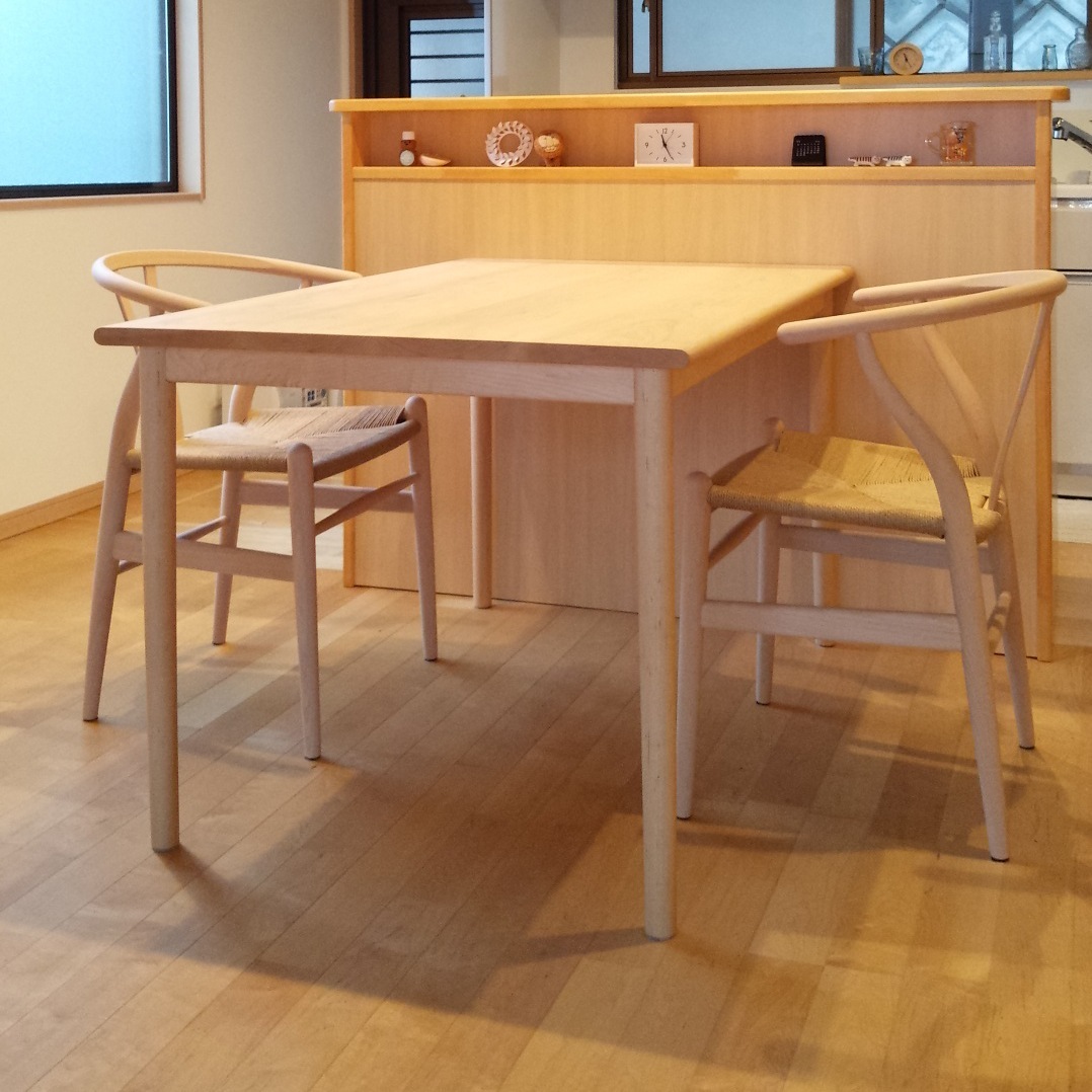 MM tableダイニングテーブル 宮崎椅子製作所✴︎値下げしました✴︎ 宮崎椅子製作所｜Universe dining table｜カイ・クリスチャン