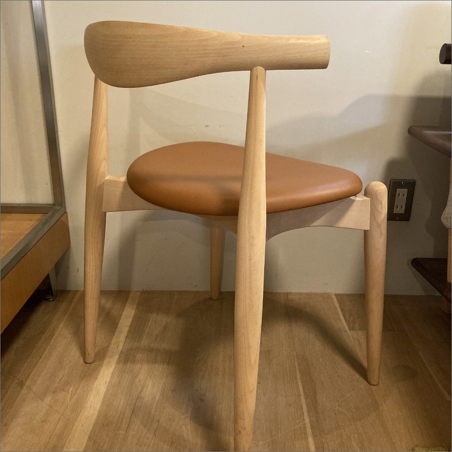 【美品★お値下げ】HAY ダイニングチェア ダイニングチェア バタームールⅡ NA(ﾁｪｱ 5Y)NA): テーブル