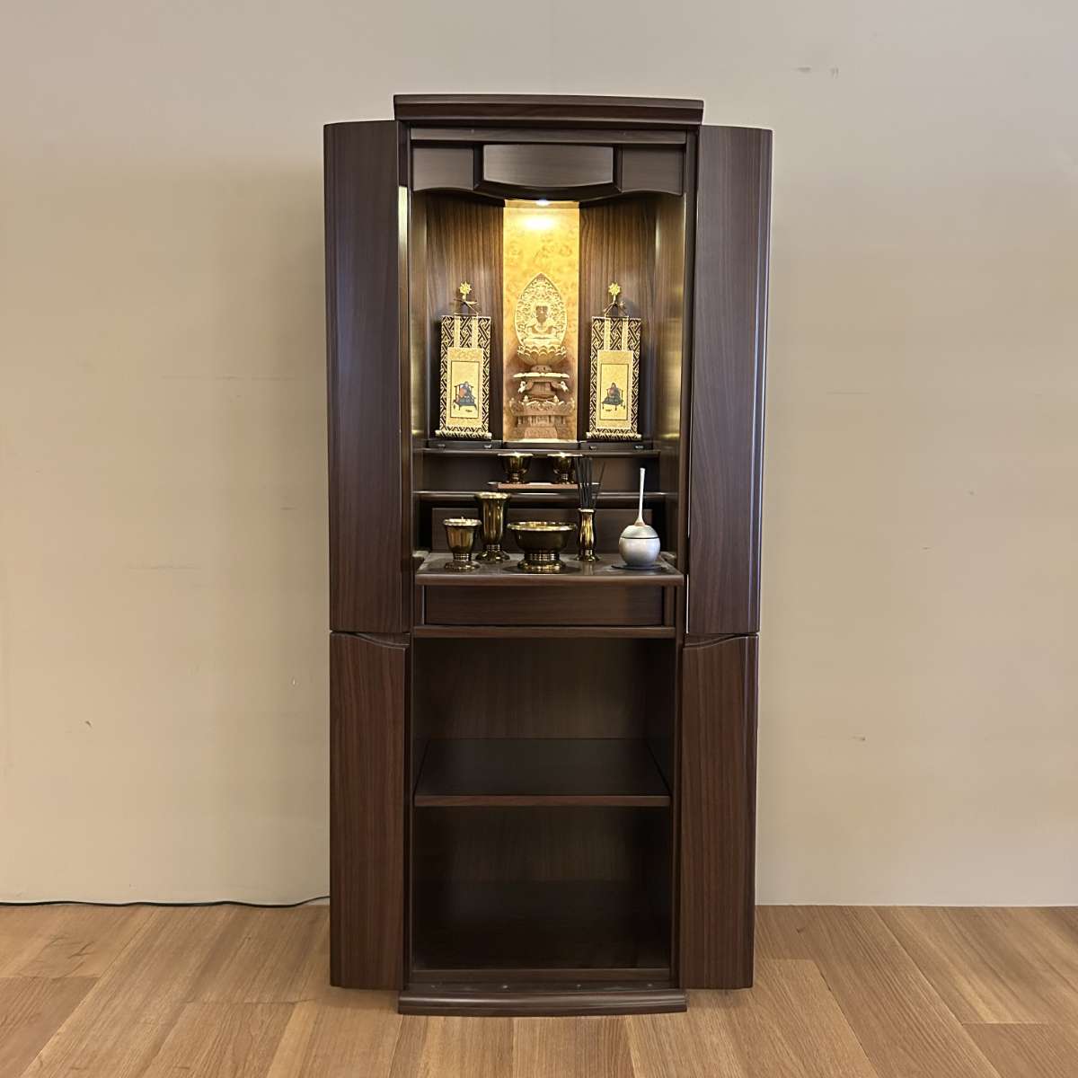 おしゃれな仏壇】スリム縦型タイプ（ウォールナット）MC-015-41