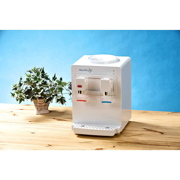 KABU &ウォーターサーバー コンパクト 卓上ウォーターサーバー AQUACUBE 温水 冷水 家庭用