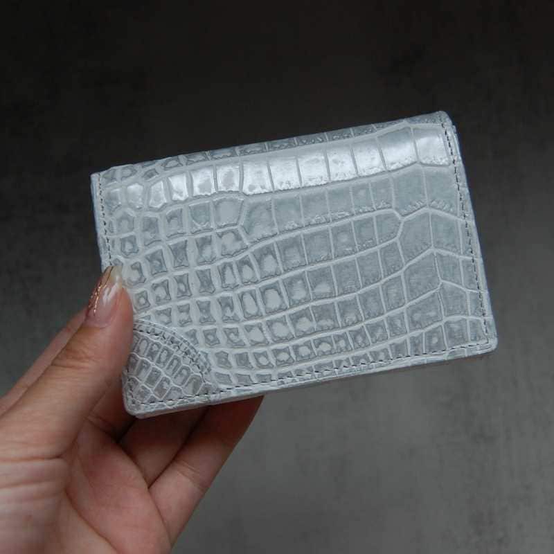 クロコダイル 特殊箔仕上げ｜IIIO（アイスリーオー）公式通販