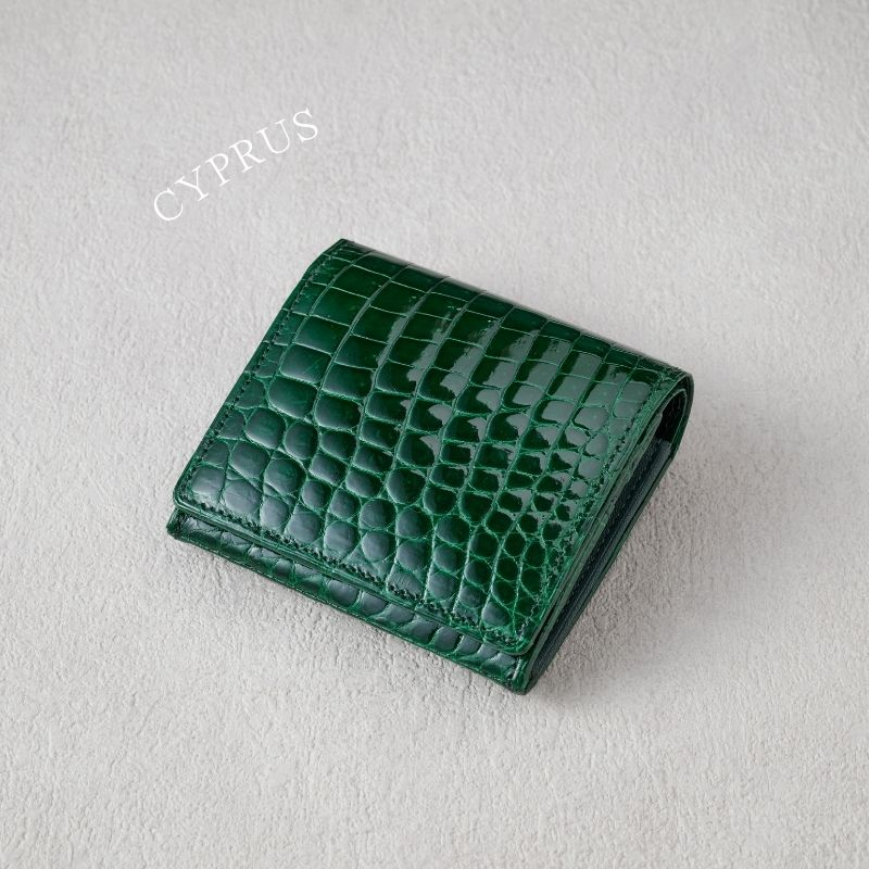 Tou-澄-（二つ折り財布） シャイニングクロコダイル/澄輝（ブラック