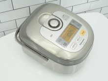 パナソニック製 2011年式中古IH炊飯器1.0L（5.5合）　SR-HA103