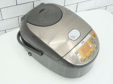 象印製2015年式中古炊飯器1.0L（5.5合）　NP-VN10