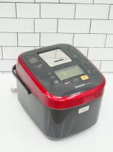 パナソニック製 2014年式中古圧力IH炊飯器1.8L（10合）　SR-SPX184