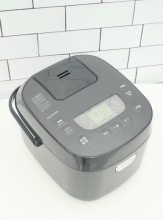 アイリスオーヤマ製2023年式炊飯器1.0L（5.5合）　RC-MEA50-B