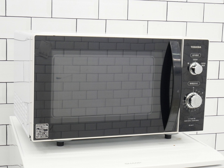 東芝製2020年式中古フラット型電子レンジ ER-SM17(W)