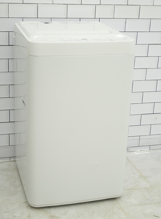 ヤマダ製2024年式5.5kg中古全自動洗濯機 YWM-T55LW