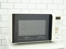 日立製2019年式中古フラット型電子レンジ　17L/HMR-FS182