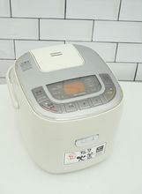 アイリスオーヤマ製2018年式炊飯器1.0L（5.5合）　ERC-MC50-W