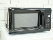 山善製2023年式中古電子レンジ　YRM-HF171(B)
