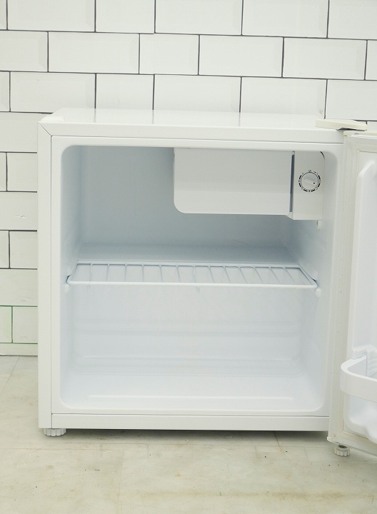 YAMADA SERECT 小型冷蔵庫　極美品 YAMADA SERECT 小型冷蔵庫 極美品