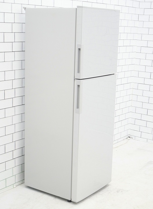 大幅値下げ☆美品冷蔵庫2018年製 シャープ 2ドア冷蔵庫 225L SJ-D23C-