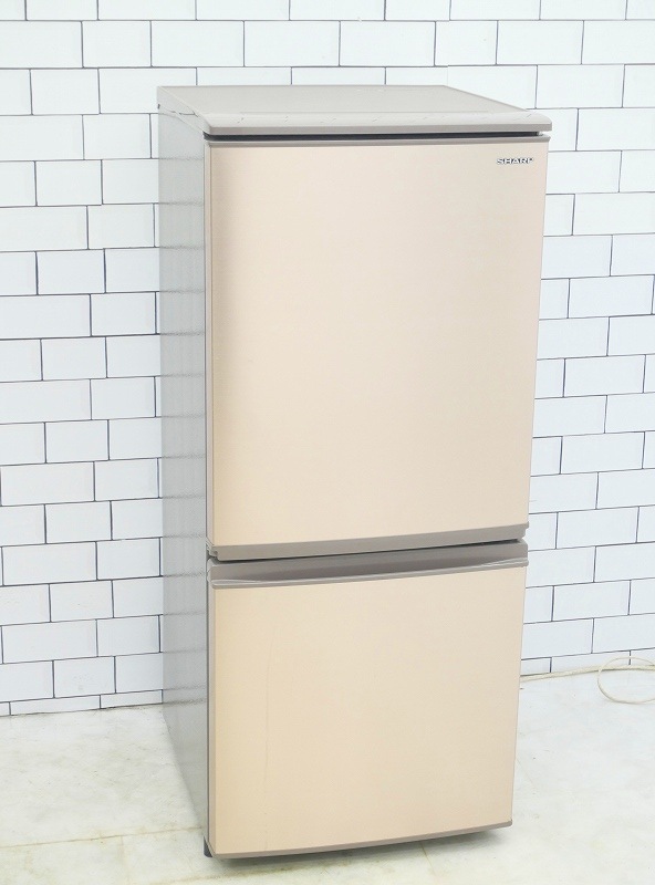 30日迄！送料無料☆SHARP 137L 2ドア冷蔵庫【SJ-14Y-S】