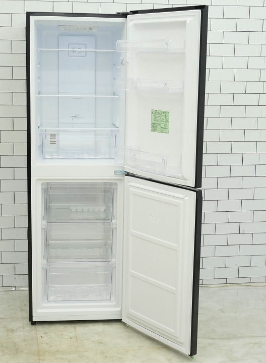 ニトリ2024年式230L中古冷凍冷蔵庫 NR-230F BK