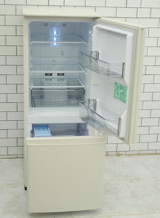 三菱製2022年式146L中古冷凍冷蔵庫 MR-P15G-W