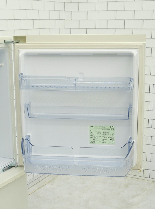 RKGRE-191】特価！アクア/238L 3ドア冷凍冷蔵庫/AQR-SV24HBK(W)/中古品