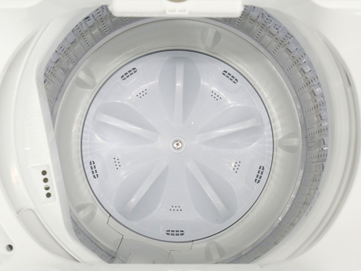 ✨ヤマダ電機　中古　YWM-T55LW　全自動洗濯機　5.5㎏ 2024年式　６ヶ月保証✨うるま市田場✨ 単身者向け4.5キロ ヤマダ 洗濯機 YWM-T55LW（2024年製）を市原市で