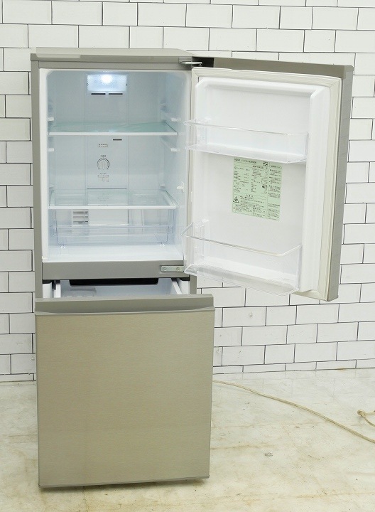 【RKGRE-541】特価！アクア/AQUA/126L 2ドア冷凍冷蔵庫/AQR-13K(S)/中古品/2021年製/当社より近隣無料配達！ RKGRE-541】特価！アクア/AQUA/126L 2ドア冷凍冷蔵庫/AQR-13K(S)/中古