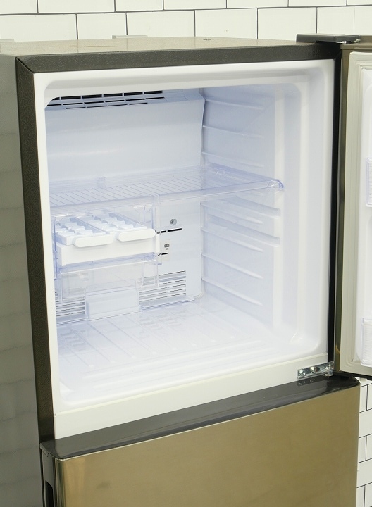 りいや　冷蔵庫　シャープSJ-D23D-S 225L SES45淀　動作品 Amazon | シャープ 冷蔵庫 (225L・右開き) 2ドア スリム幅54.5cm