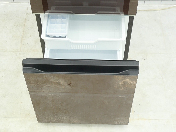 ハイセンス製2024年式135L中古冷凍冷蔵庫 HR-G13C-BR