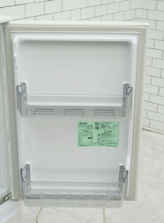三菱製2022年式146L中古冷凍冷蔵庫 MR-P15E2H-W