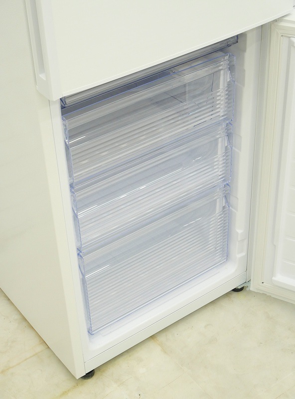 ☆中古美品！格安シャープ ◇冷凍冷蔵庫 SJ-AK31G-W ◇2021年