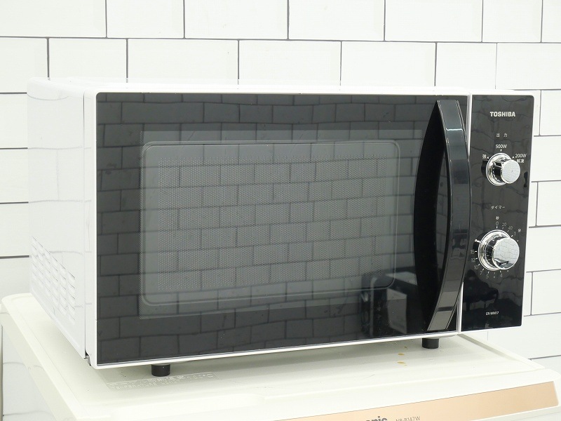 225＊中古品 高年式 TOSHIBA 東芝 ER-WM17(W) 電子レンジ フラット庫内