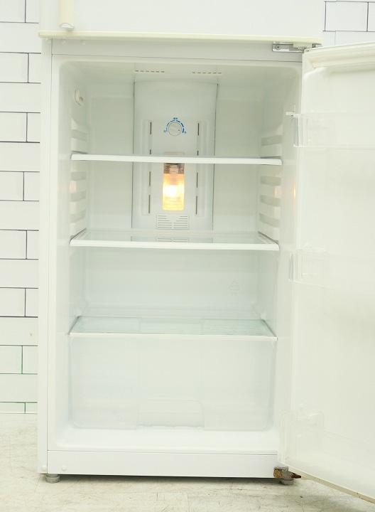 ヤマダ 2ドア冷蔵庫 156L 2018年製 YRZ-F15E1 パッキンヨゴレ