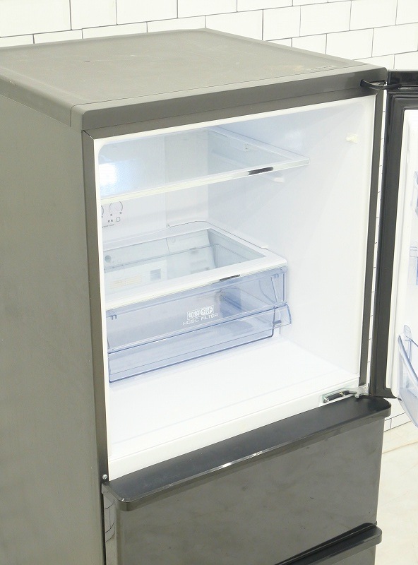 21年製 アクア 238L 3ドア 冷凍冷蔵庫 AQR-SV24K(W) 右開き 【公式通販】