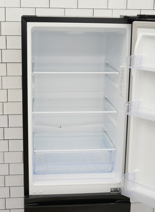 ハイセンス2024年式175L中古冷凍冷蔵庫 HR-D1701B