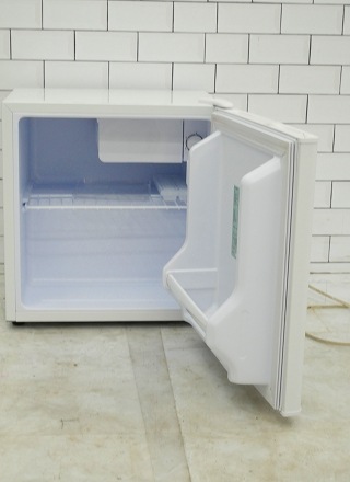 ELSONIC EJ-R461W ノンフロン冷蔵庫 中古 46L 1ドア 冷蔵庫 エルソニック EJ-R461W 2021年製 小型
