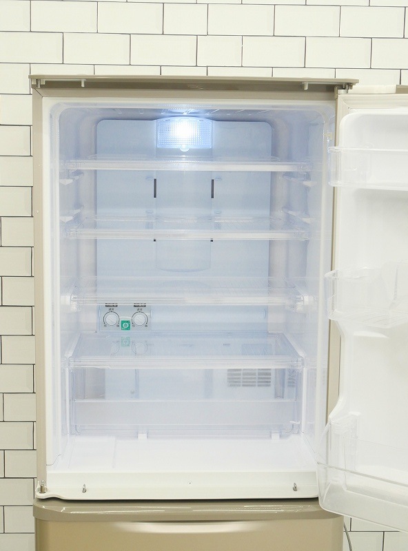 シャープ製2018年式350L中古冷凍冷蔵庫 SJ-W352D-N 