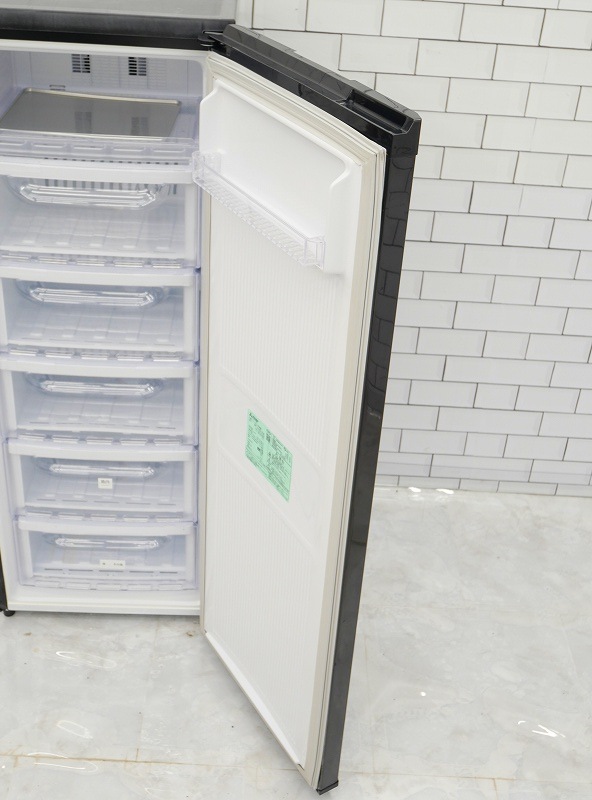 三菱製2019年式144L中古冷凍庫 MF-U14D-B1 