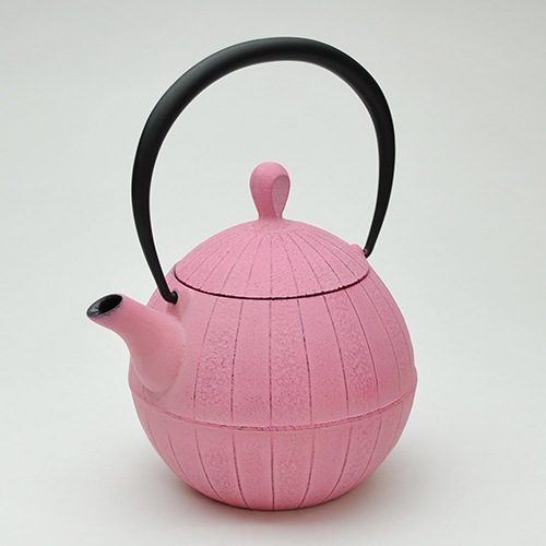 ティーポット 胡桃 Kurumi 0.5L 桜ピンク | 南部鉄のティーポット