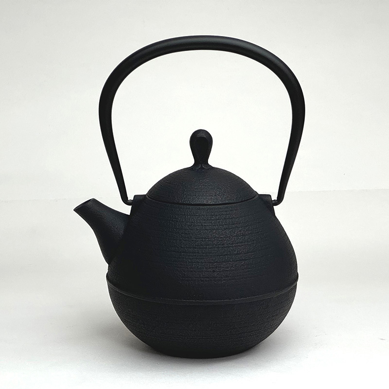 鉄瓶 丸雫 0.65L | 南部鉄瓶 | | 南部鉄器・壱鋳堂 通販[これイーワ手