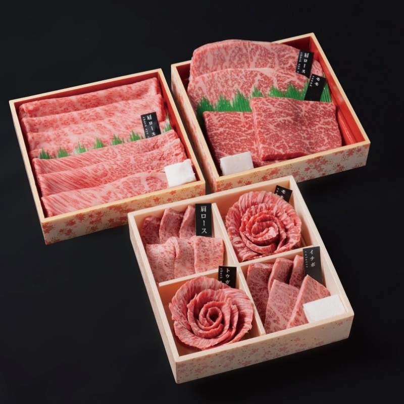 A4等級以上!和牛の花咲く”肉箱三段重”