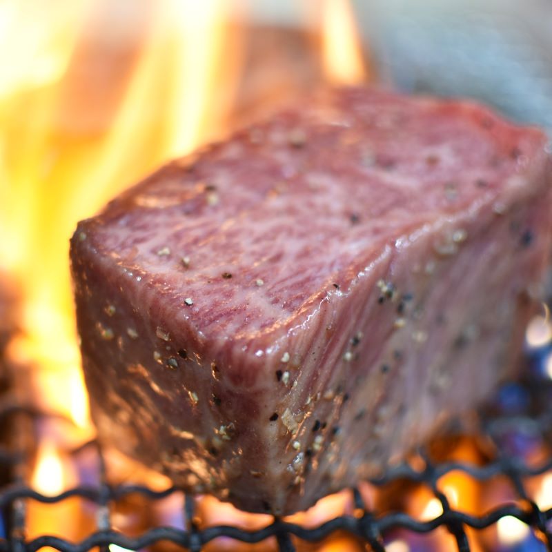 A4等級以上!和牛ローストビーフ特選霜降り&赤身食べ比べ