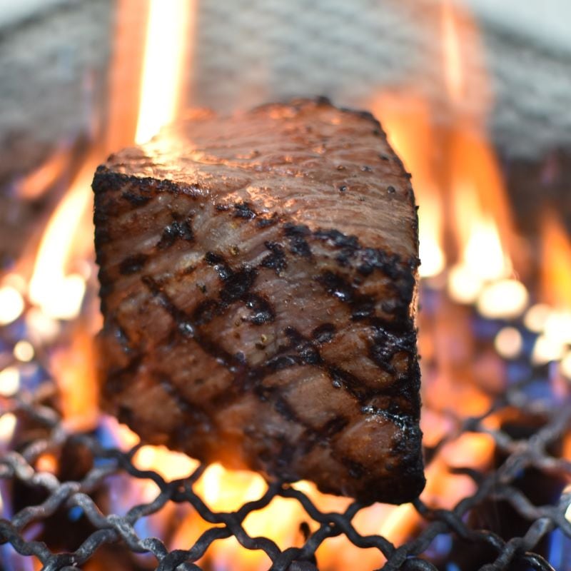 A4等級以上!和牛ローストビーフ特選霜降り&赤身食べ比べ