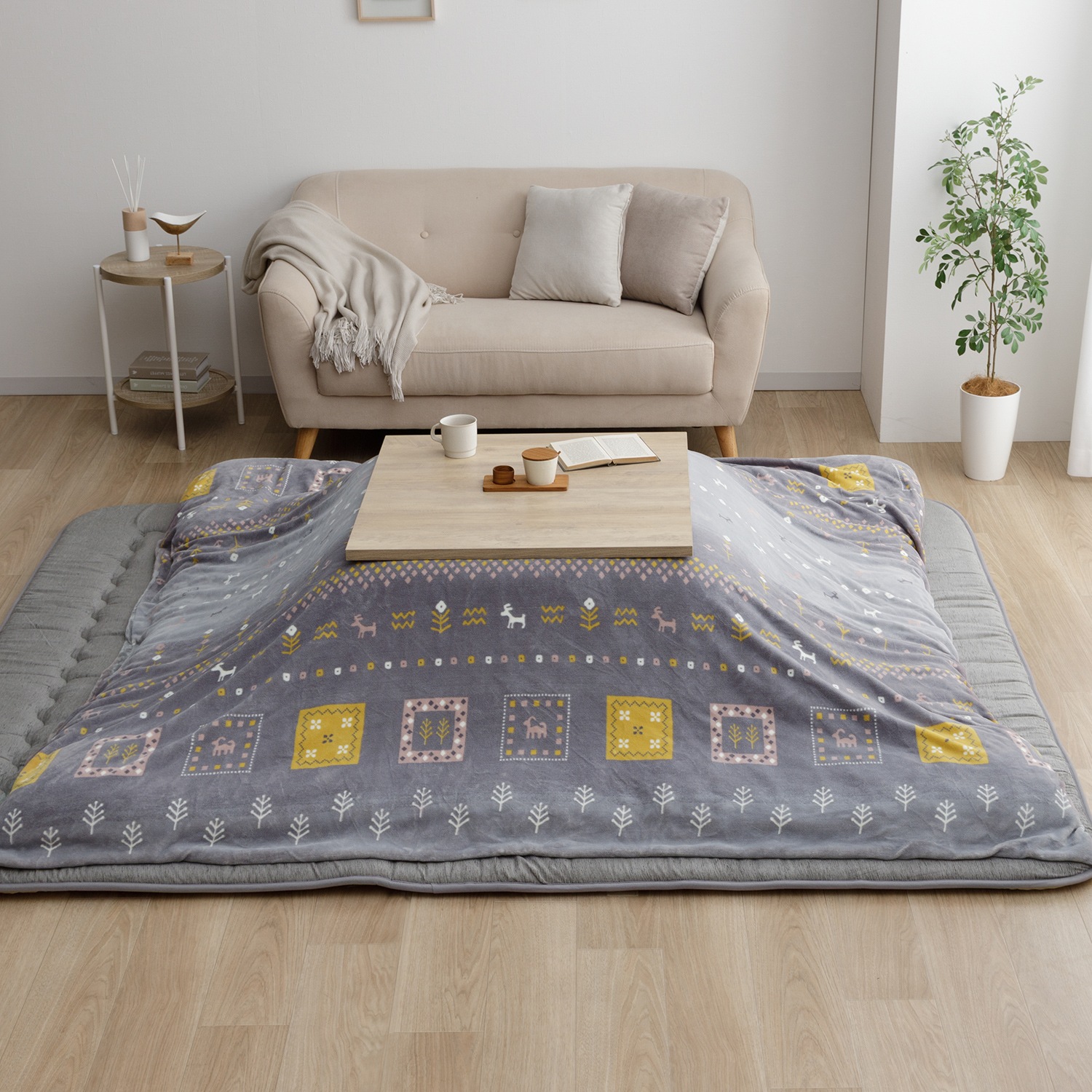 カリエ こたつ布団 北欧 ギャベ柄 国産 日本製 カジュアル ボリューム ミルクファー生地滑らか 手触り  洗える 手洗い 205×285cm ブラウン グレー こたつ布団カバー カリエ 正方形 長方形 洗える ギャッベ柄 ミルク