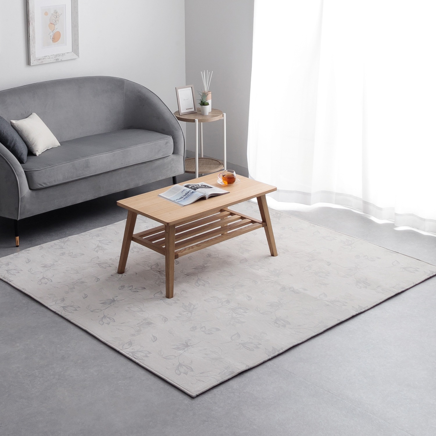 ラグ リージュ シェニール ジャガード織 正方形 長方形 花柄 シンプル モノトーン