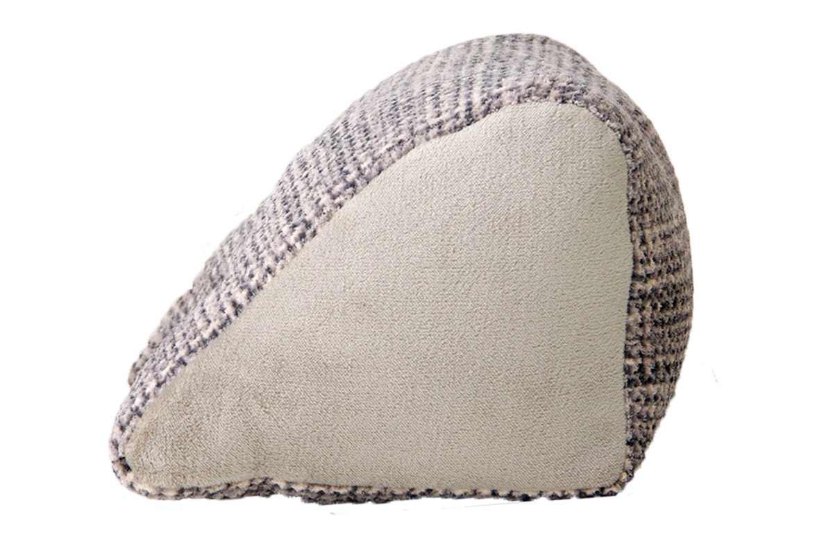 よりかかり三角クッション ノート Nought ソファー フロア