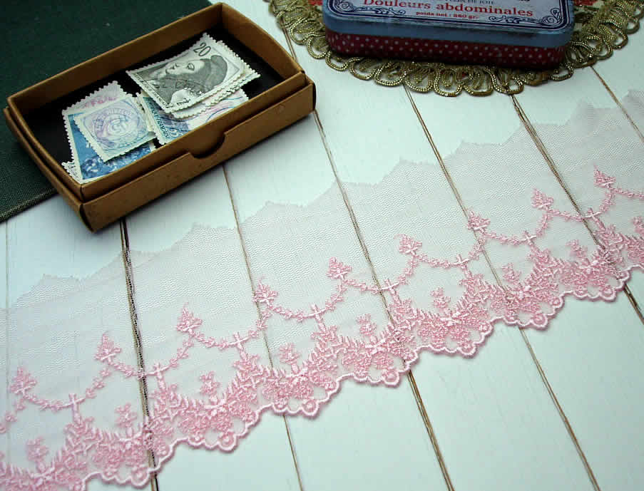 8.5cm幅ピンクのきれいなチュールレース（1m） | チュールレース