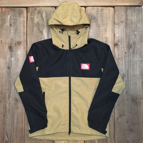 バスマニア 2トーンアーチロゴマウンテンパーカー ベージュ×ブラック