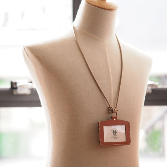 【保護者証ケース・社員証ケース】牛革製ＩＤホルダー