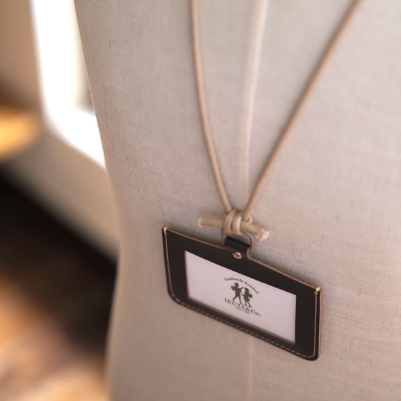 【保護者証ケース・社員証ケース】牛革製ＩＤホルダー