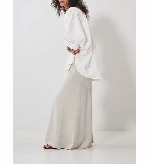 ��YENN/������ۥ饦��ɥե���ॷ��� / ROUND FORM SHIRT(Y261-11005)